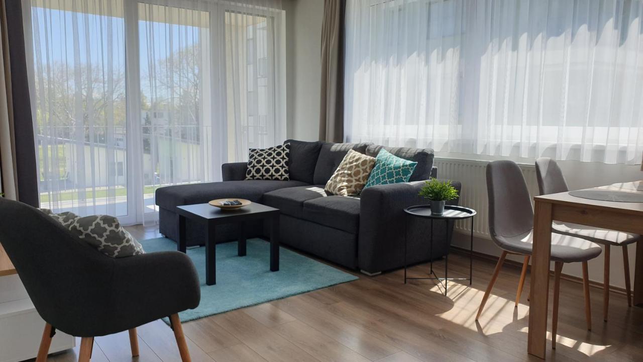 Lelle Resort B21 Balatonlelle Eksteriør bilde