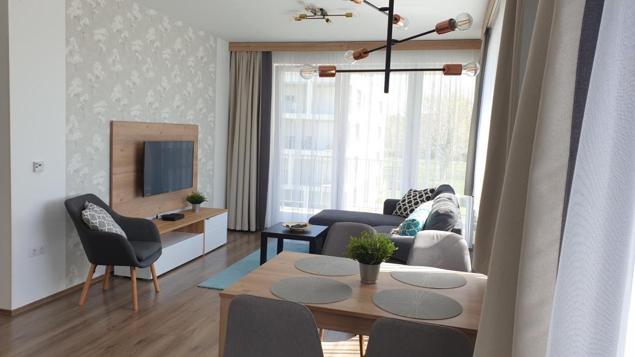 Lelle Resort B21 Balatonlelle Eksteriør bilde