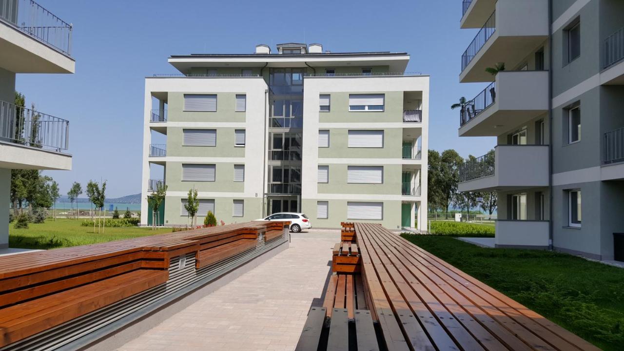 Lelle Resort B21 Balatonlelle Eksteriør bilde